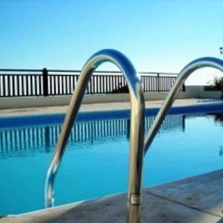 First Floor 2 Bedroom Apartment, Large Balcony, Amazing Sea Views, Communal Pool Peyia Bagian luar foto